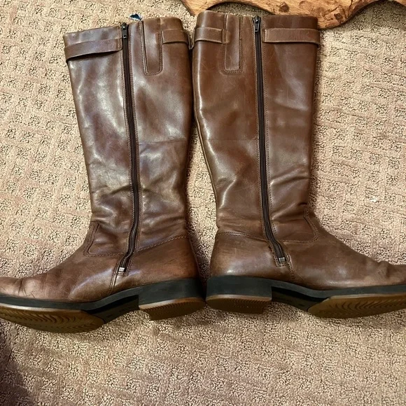 ECCO leather boots. Lightly wore.  Excellent condition! - Picture 8 of 8